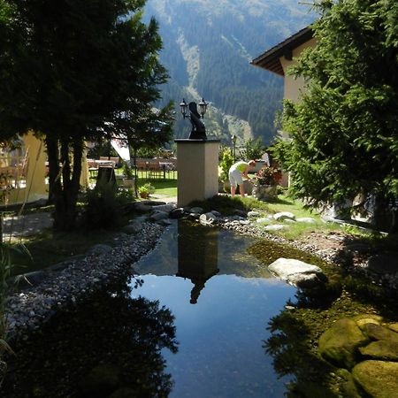 Hotel B&B Casa La Val Tujetsch Bagian luar foto